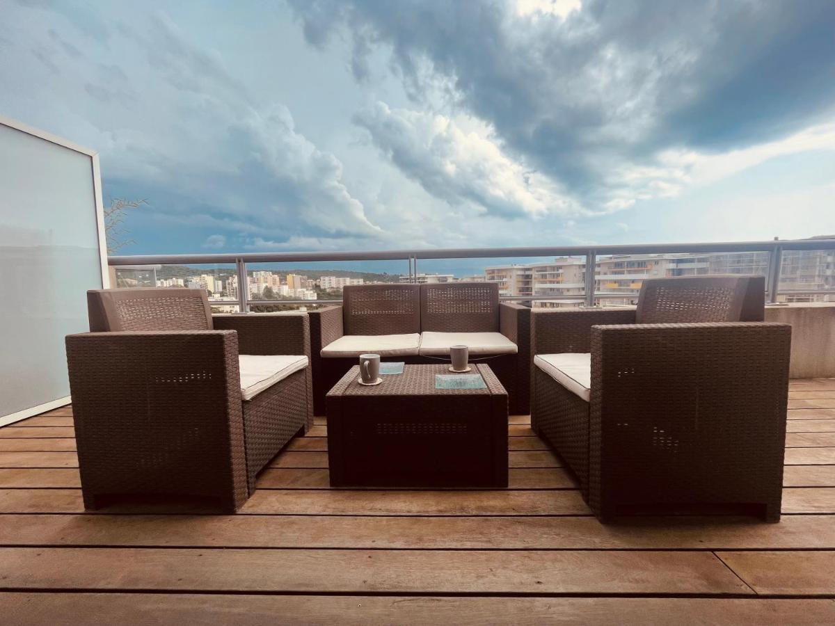 Grand Studio Toit Terrase Ajaccio อฌักซิโอ้ ภายนอก รูปภาพ